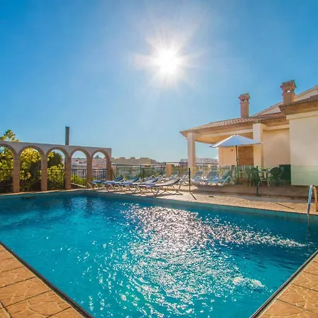 Perles - Plusholidays Villa *